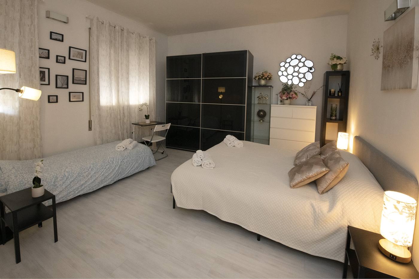 Black & White Room angolazione 2